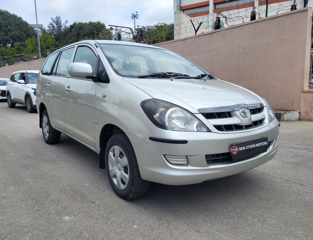 Toyota Innova 2.0 G (Petrol) 8 Seater BS IV Second-hand 2005 Toyota Innova 2.0 G (Petrol) 8 Seater BS IV for sale in Bangalore