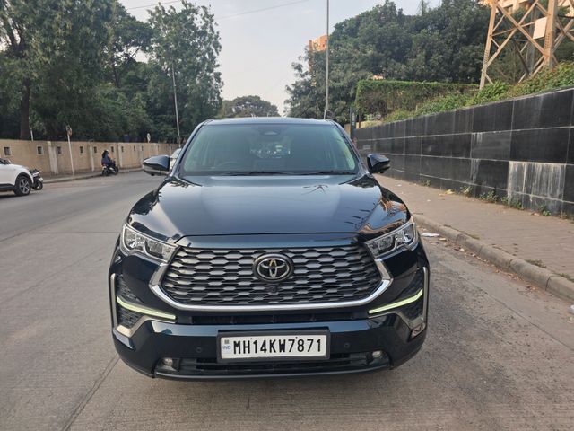 Toyota Innova Hycross ZX(O) Hybrid Second-hand 2023 Toyota Innova Hycross ZX(O) Hybrid for sale in Pune