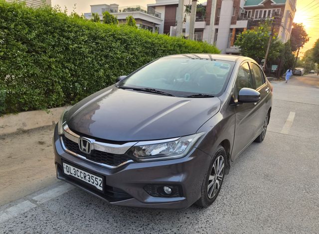 Honda City वी सीवीटी Second-hand 2019 Honda City वी सीवीटी for sale in New Delhi