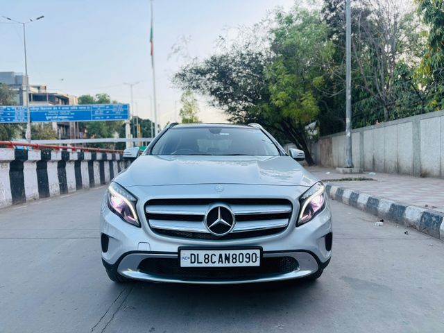 Mercedes-Benz GLA Class 200 Second-hand 2016 Mercedes-Benz GLA Class 200 for sale in New Delhi