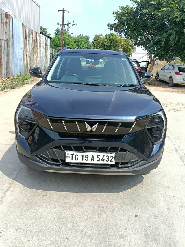 Mahindra XUV 3XO AX5 Diesel Second-hand 2025 Mahindra XUV 3XO AX5 Diesel for sale in Hyderabad