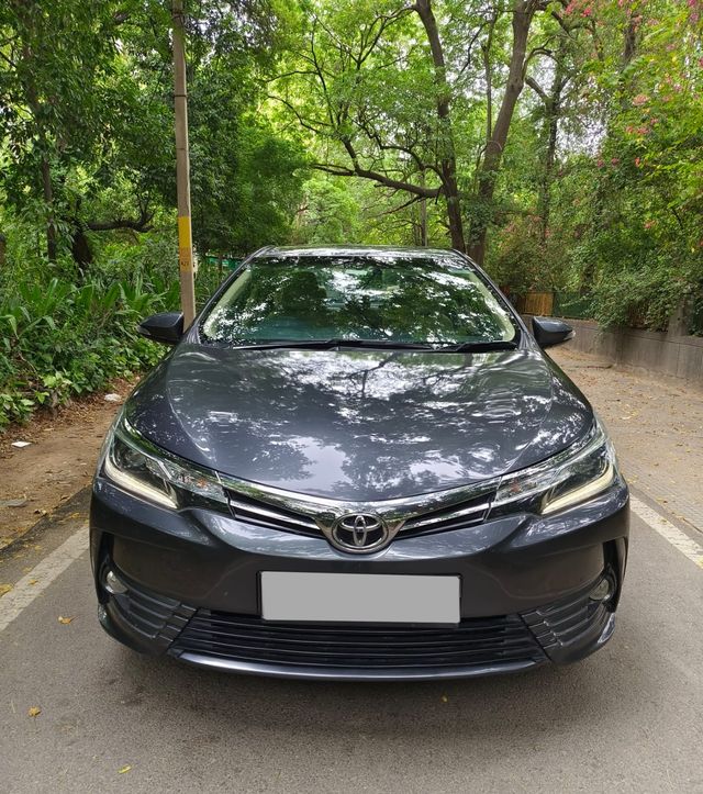 Toyota Corolla Altis 1.8 VL CVT Second-hand 2018 Toyota Corolla Altis 1.8 VL CVT for sale in New Delhi