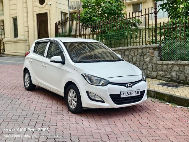 Hyundai i20 Sportz 1.4 CRDi Second-hand 2014 Hyundai i20 Sportz 1.4 CRDi for sale in Mumbai