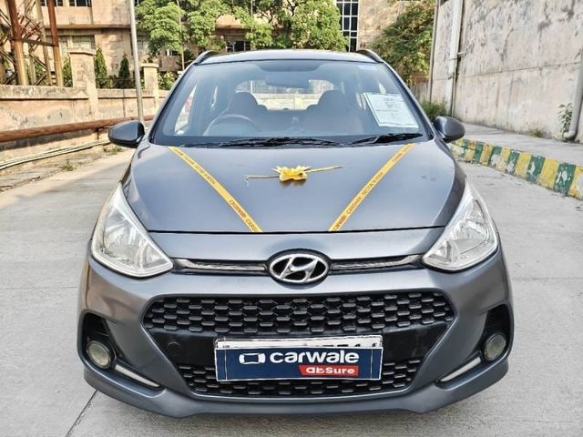Hyundai Grand i10 Magna CNG Second-hand 2017 Hyundai Grand i10 Magna CNG for sale in Noida