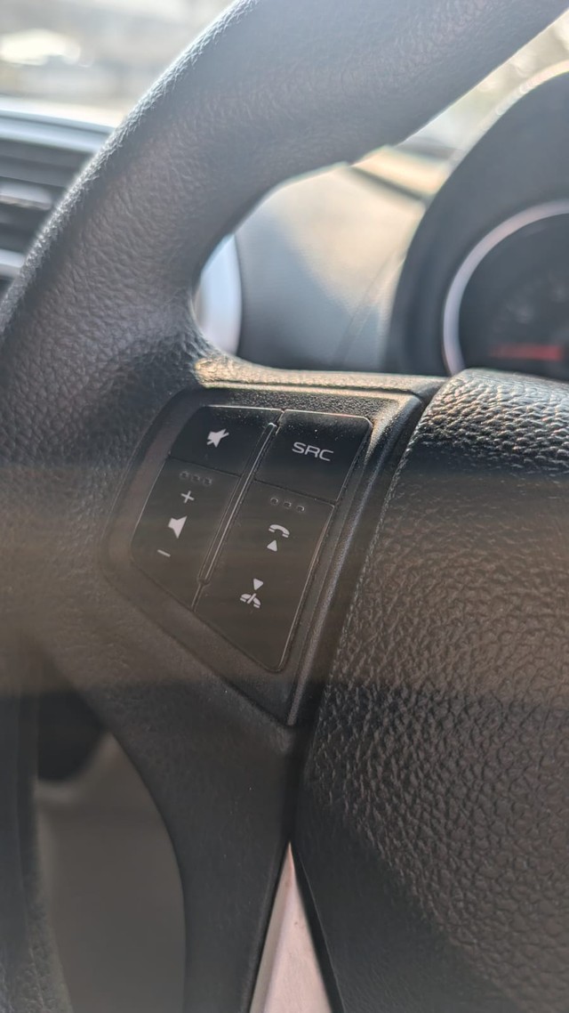 Second-hand 2016 Mahindra TUV 300 T8 for sale in Kalyan-17