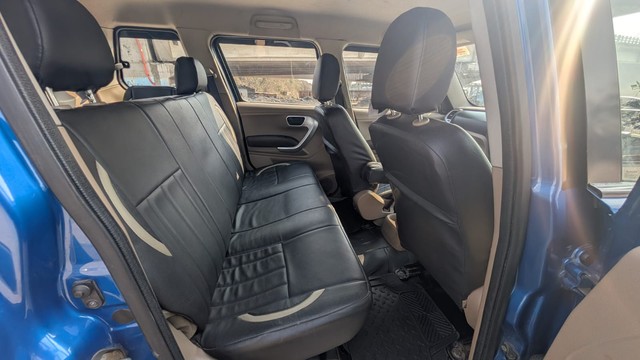 Second-hand 2016 Mahindra TUV 300 T8 for sale in Kalyan-7