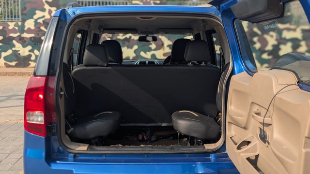 Second-hand 2016 Mahindra TUV 300 T8 for sale in Kalyan-14