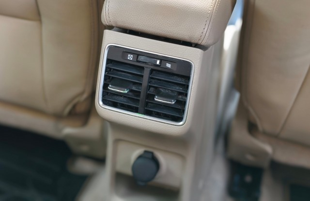 Second-hand 2020 Maruti Suzuki Ciaz Alpha BSIV for sale in Kolkata-9