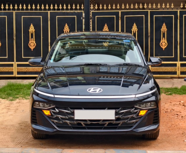 Second-hand 2023 Hyundai Verna SX for sale in Kolkata-3