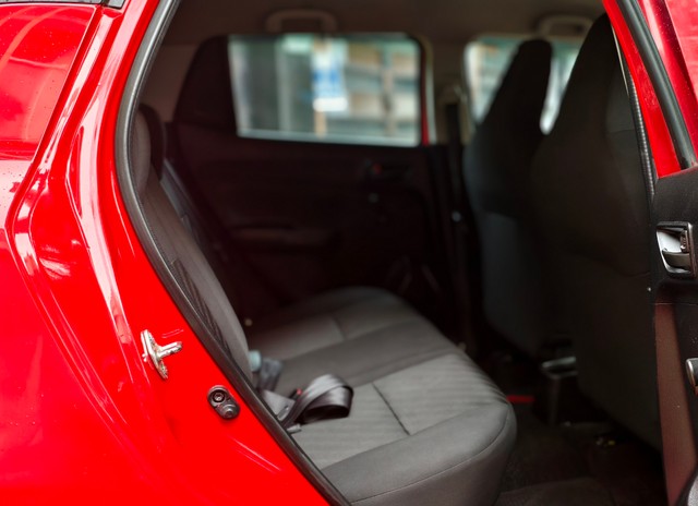 Second-hand 2020 Maruti Swift LXI for sale in Kolkata-5