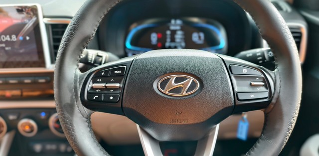Second-hand 2025 Hyundai Venue S for sale in Kolkata-15