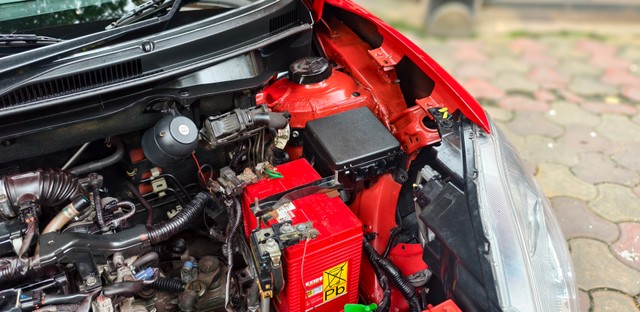 Second-hand 2020 Maruti Swift LXI for sale in Kolkata-9