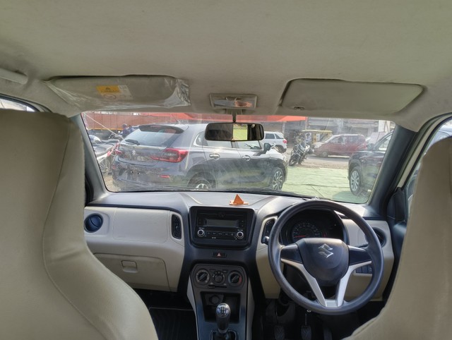 Second-hand 2022 Maruti Suzuki Wagon R VXI for sale in Nagpur-3