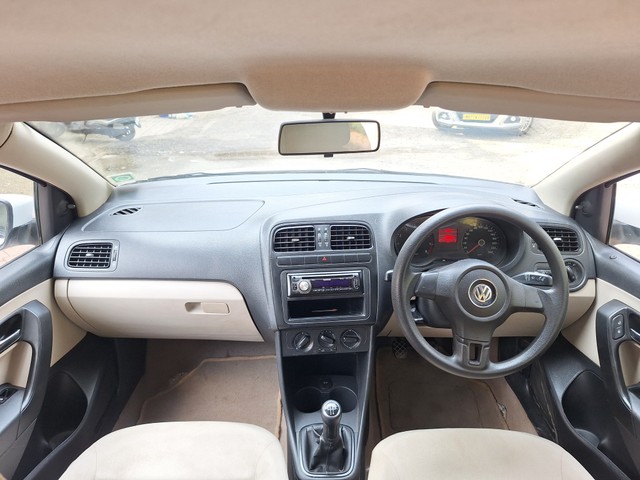 Second-hand 2010 Volkswagen Polo Petrol Trendline 1.2L for sale in Pune-6