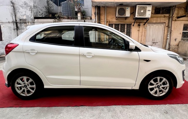 Second-hand 2019 Ford Figo 1.5D Titanium Plus MT for sale in New Delhi-1