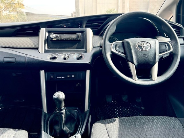Toyota Innova Crysta 2.4 GX MT BSIV Second-hand 2017 Toyota Innova Crysta 2.4 GX MT BSIV for sale in New Delhi-13