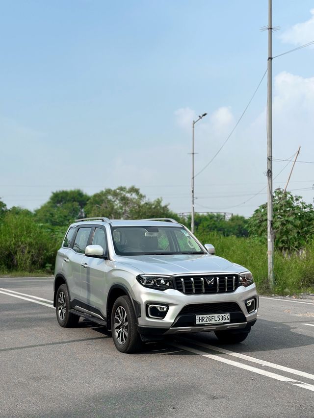 Mahindra Scorpio N Z8L AT 2023-2025 Second-hand 2024 Mahindra Scorpio N Z8L AT 2023-2025 for sale in New Delhi