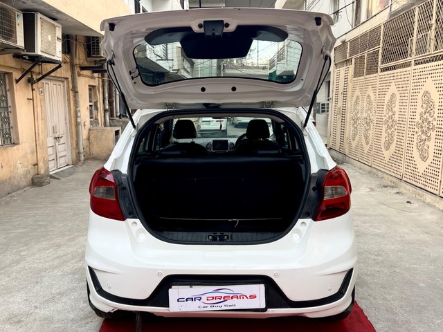 Second-hand 2019 Ford Figo 1.5D Titanium Plus MT for sale in New Delhi-8