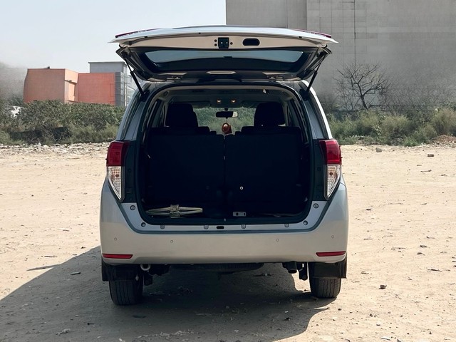 Toyota Innova Crysta 2.4 GX 7 STR AT Second-hand 2020 Toyota Innova Crysta 2.4 GX 7 STR AT for sale in New Delhi-12