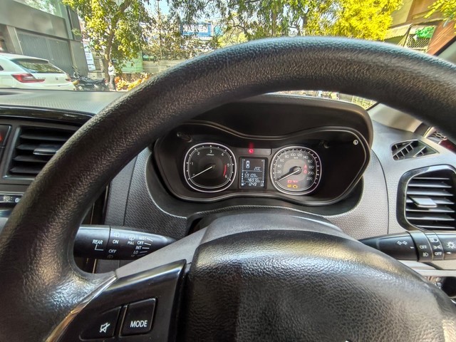 Second-hand 2018 Maruti Vitara Brezza ZDi Plus for sale in New Delhi-12