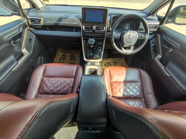 Second-hand 2023 Maruti Invicto Zeta Plus 7Str for sale in New Delhi-18