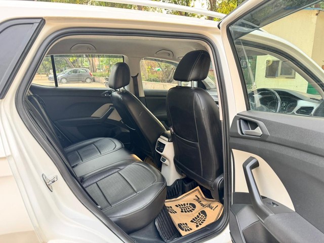 Second-hand 2022 Volkswagen Taigun 1.0 TSI Highline AT BSVI for sale in New Delhi-11