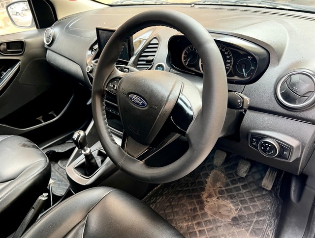 Second-hand 2019 Ford Figo 1.5D Titanium Plus MT for sale in New Delhi-4