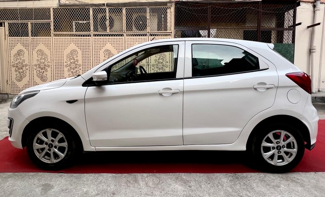 Second-hand 2019 Ford Figo 1.5D Titanium Plus MT for sale in New Delhi-3