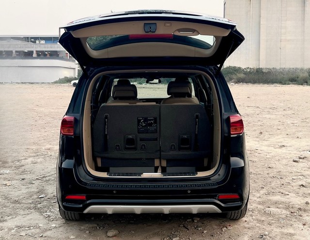 Kia Carnival Limousine Plus Second-hand 2021 Kia Carnival Limousine Plus for sale in New Delhi-12