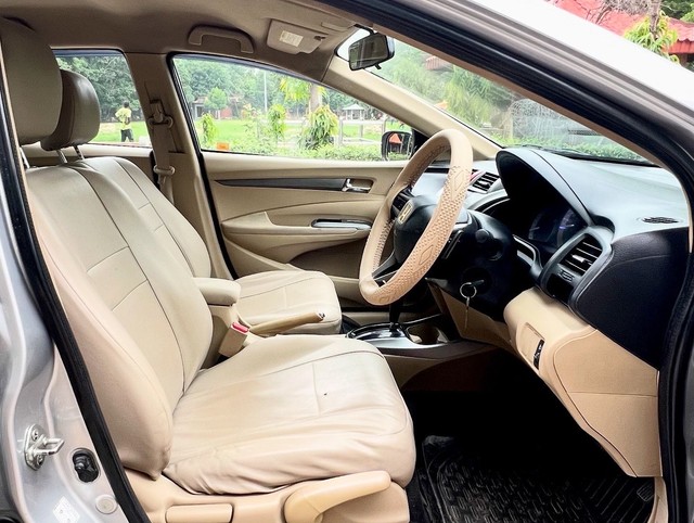 Second-hand 2014 Honda City i VTEC CVT VX for sale in New Delhi-6