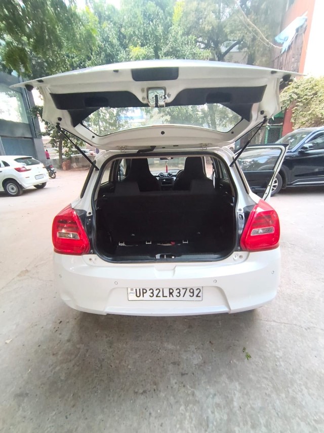 Second-hand 2020 Maruti Swift LXI for sale in New Delhi-11
