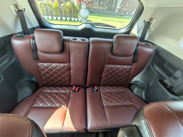 Second-hand 2023 Maruti Invicto Zeta Plus 7Str for sale in New Delhi-15