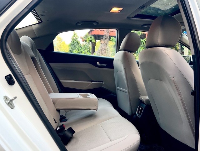 Second-hand 2021 Hyundai Verna SX IVT Opt for sale in New Delhi-4