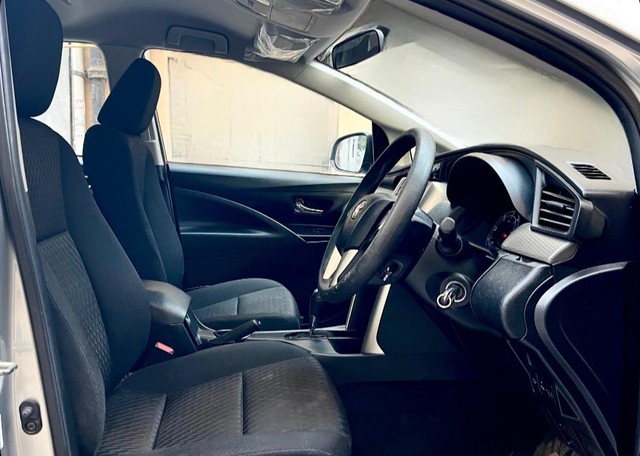 Second-hand 2020 Toyota Innova Crysta 2.4 GX 7 STR AT for sale in New Delhi-4