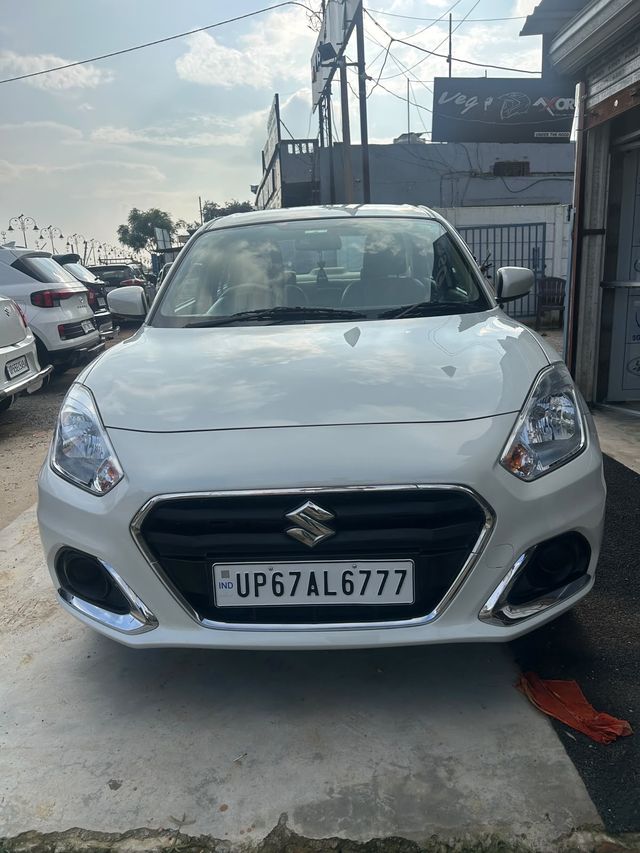 Maruti Suzuki Dzire वीएक्सआई Second-hand 2024 Maruti Suzuki Dzire वीएक्सआई for sale in Varanasi