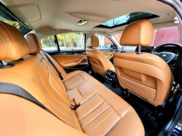 Second-hand 2020 BMW 5 Series 520d Luxury Line for sale in New Delhi-16