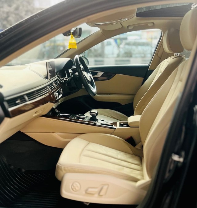 Second-hand 2017 Audi A4 30 TFSI Technology for sale in New Delhi-18