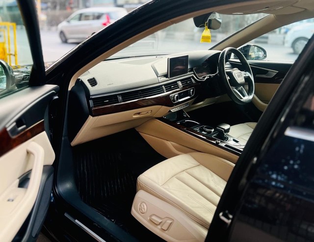 Second-hand 2017 Audi A4 30 TFSI Technology for sale in New Delhi-15