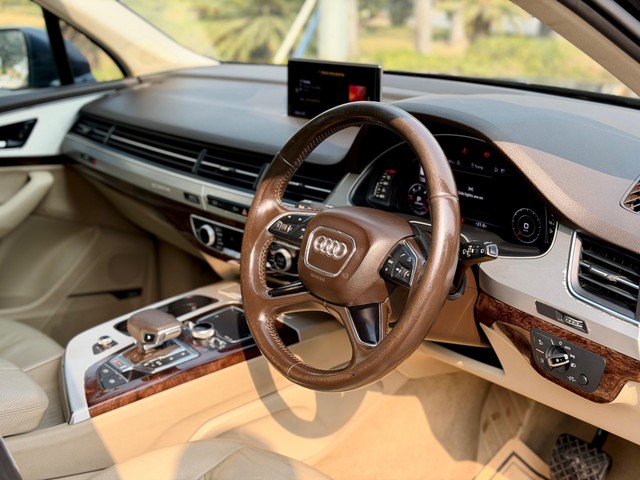 Second-hand 2016 Audi Q7 45 TDI Quattro Technology for sale in New Delhi-20