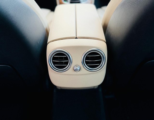 Second-hand 2015 Mercedes-Benz C-Class C 200 AVANTGARDE for sale in New Delhi-11