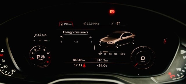 Second-hand 2017 Audi A4 30 TFSI Technology for sale in New Delhi-21