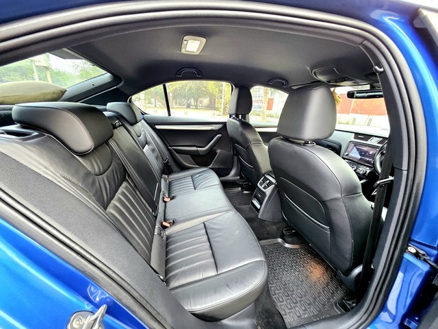 Second-hand 2020 Skoda Octavia 1.8 TSI AT Onyx for sale in New Delhi-10