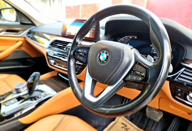 Second-hand 2020 BMW 5 Series 520d Luxury Line for sale in New Delhi-14