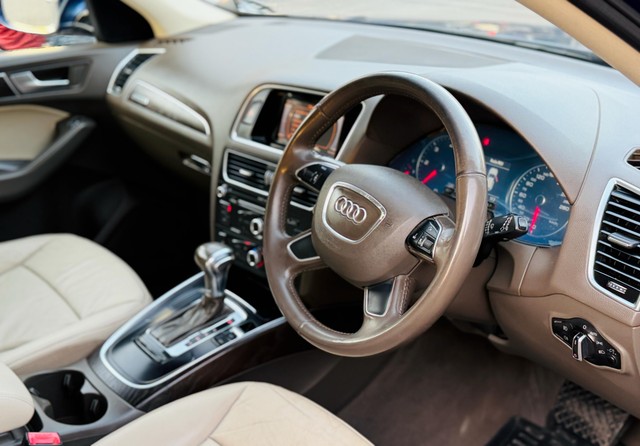Second-hand 2015 Audi Q5 3.0 TDI Quattro for sale in New Delhi-5