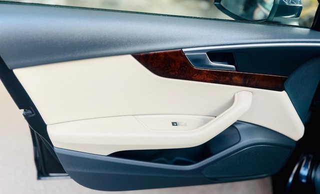 Second-hand 2017 Audi A4 30 TFSI Technology for sale in New Delhi-9