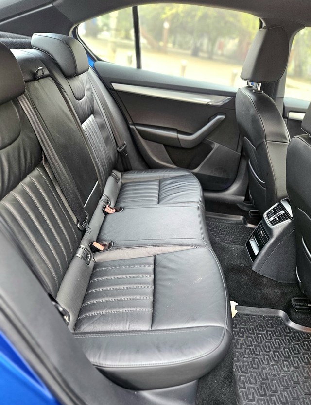 Second-hand 2020 Skoda Octavia 1.8 TSI AT Onyx for sale in New Delhi-7