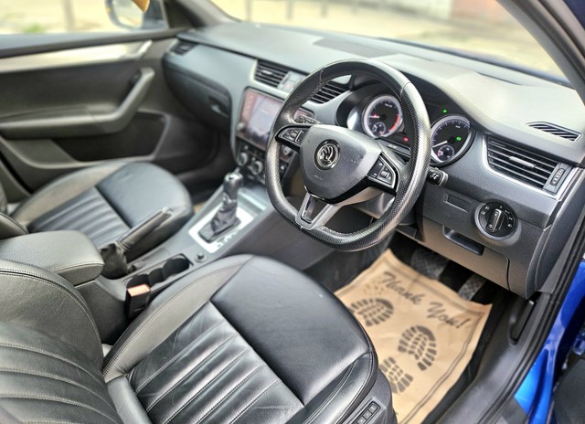 Second-hand 2020 Skoda Octavia 1.8 TSI AT Onyx for sale in New Delhi-6