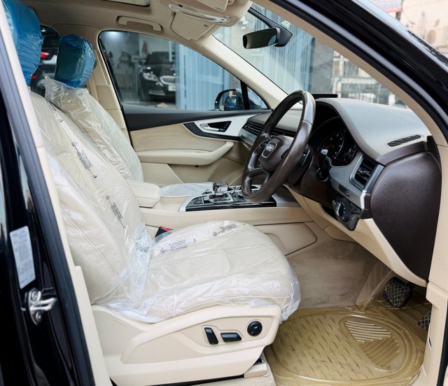 Second-hand 2018 Audi Q7 45 TDI Quattro Premium Plus for sale in New Delhi-11