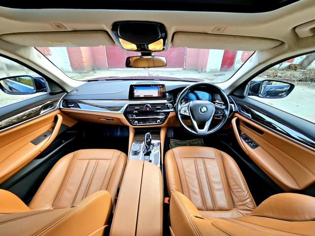 Second-hand 2020 BMW 5 Series 520d Luxury Line for sale in New Delhi-9