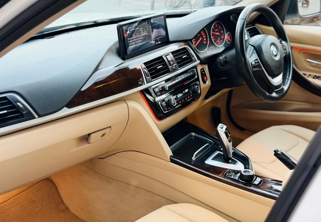 Second-hand 2017 BMW 3 Series 320d for sale in New Delhi-10